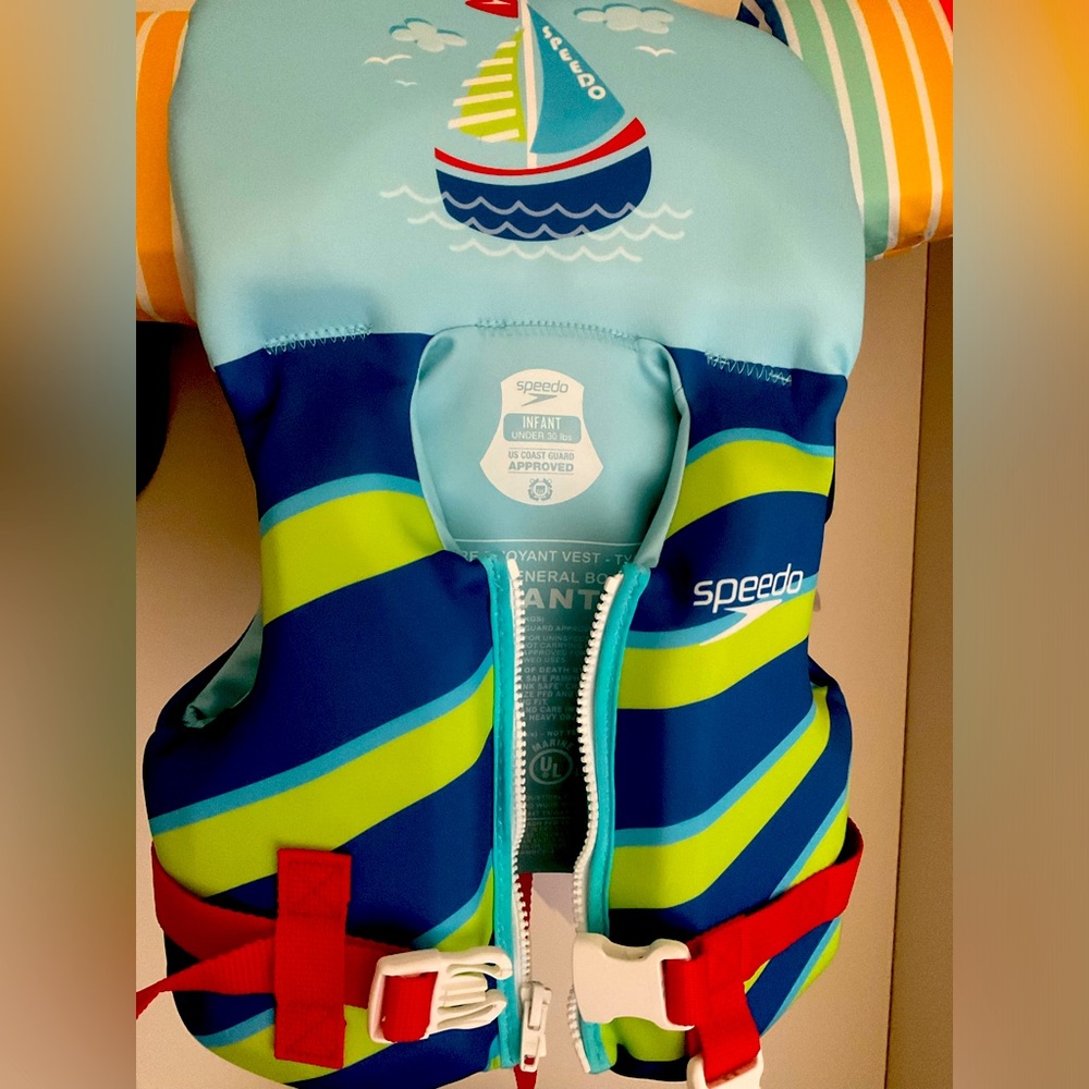 Speedo infant swim vest (up to 30#) NWOT